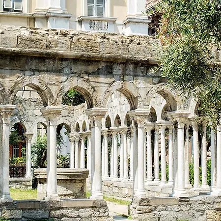 Gasthof La Piazzetta & Genua